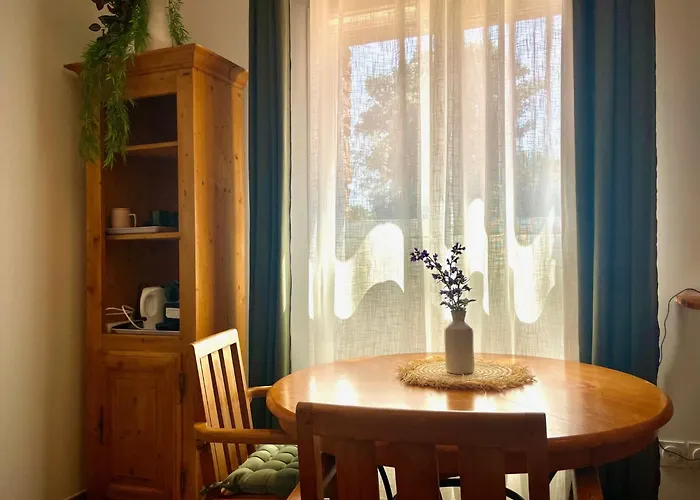 Les Terres Rouges Du Salagou * Le Bosc (Herault)